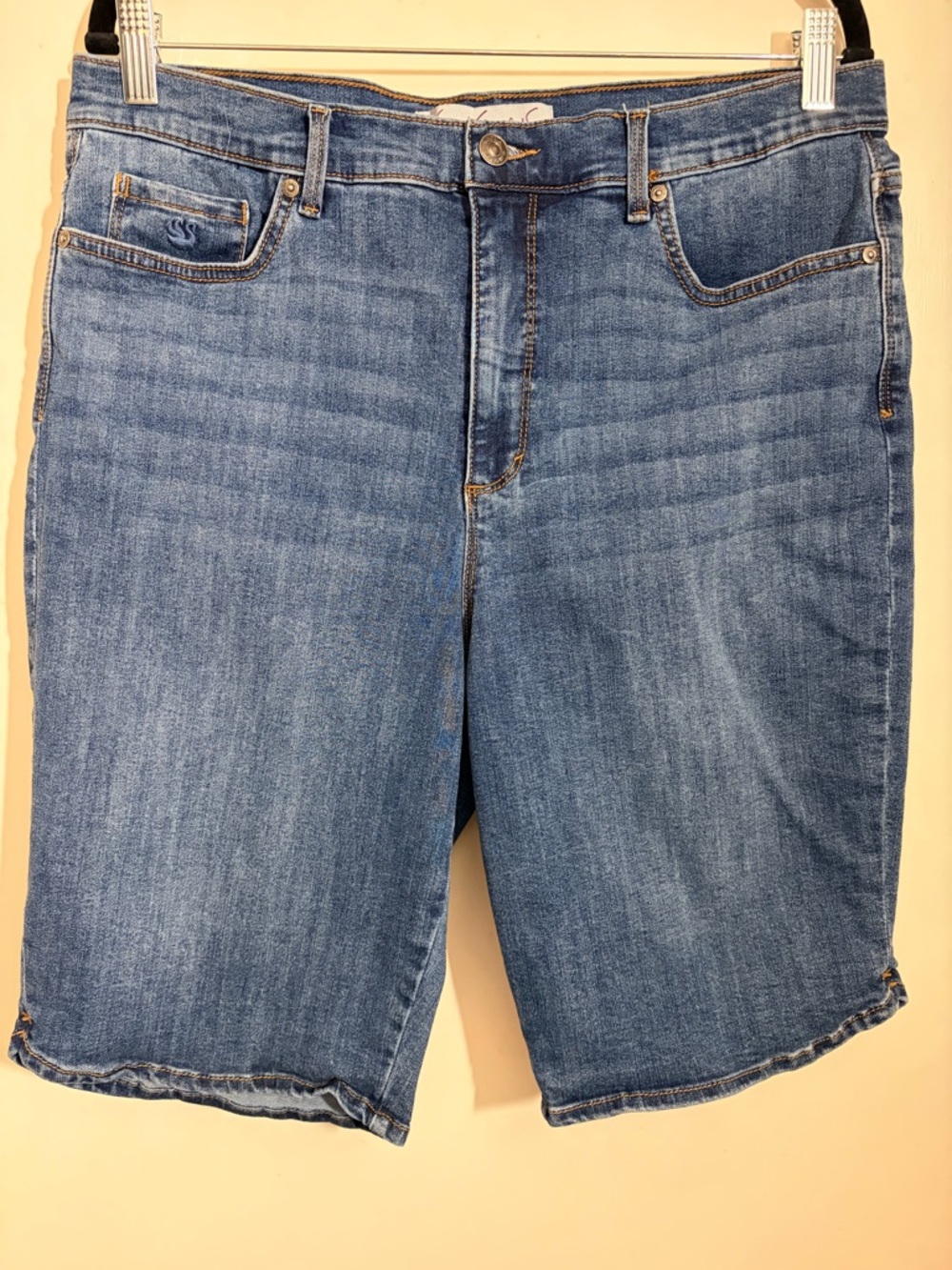 Gloria Vanderbilt Light Blue Denim Bermuda Shorts